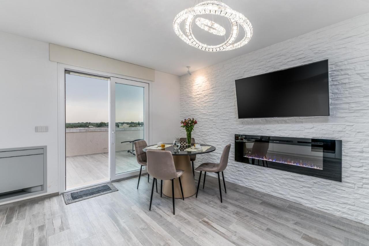 Dimora Alighieri Apartment กาโรวิญโญ ภายนอก รูปภาพ