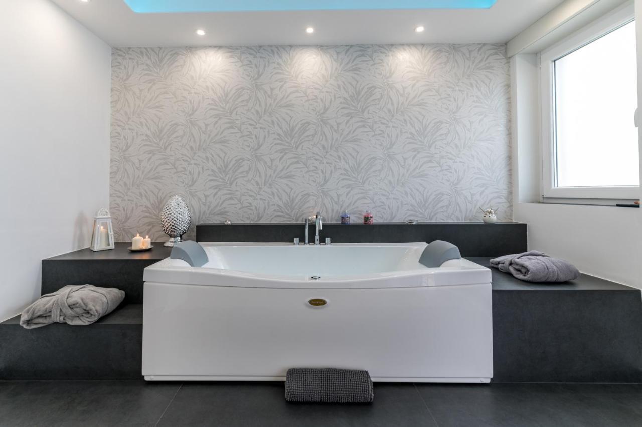 Dimora Alighieri Apartment กาโรวิญโญ ภายนอก รูปภาพ